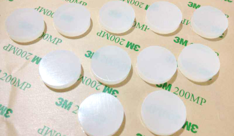 液態和固態硅膠做出來的產品有什么區別？